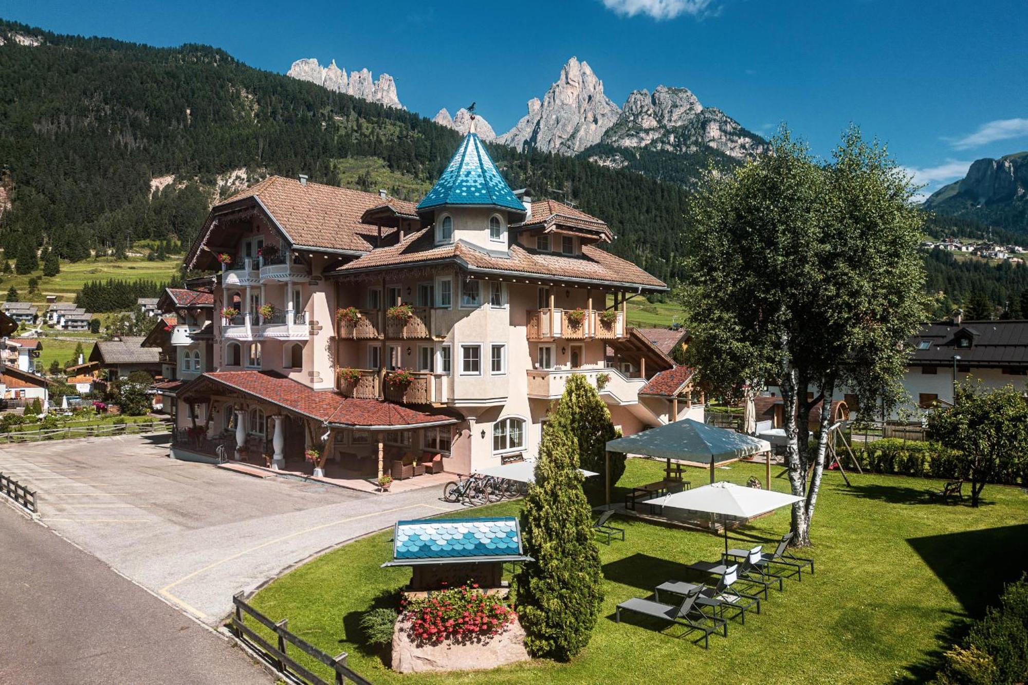 Hotel Chalet Sas Morin Pozza di Fassa Esterno foto