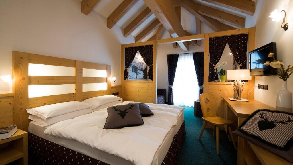 Hotel Chalet Sas Morin Pozza di Fassa Camera foto