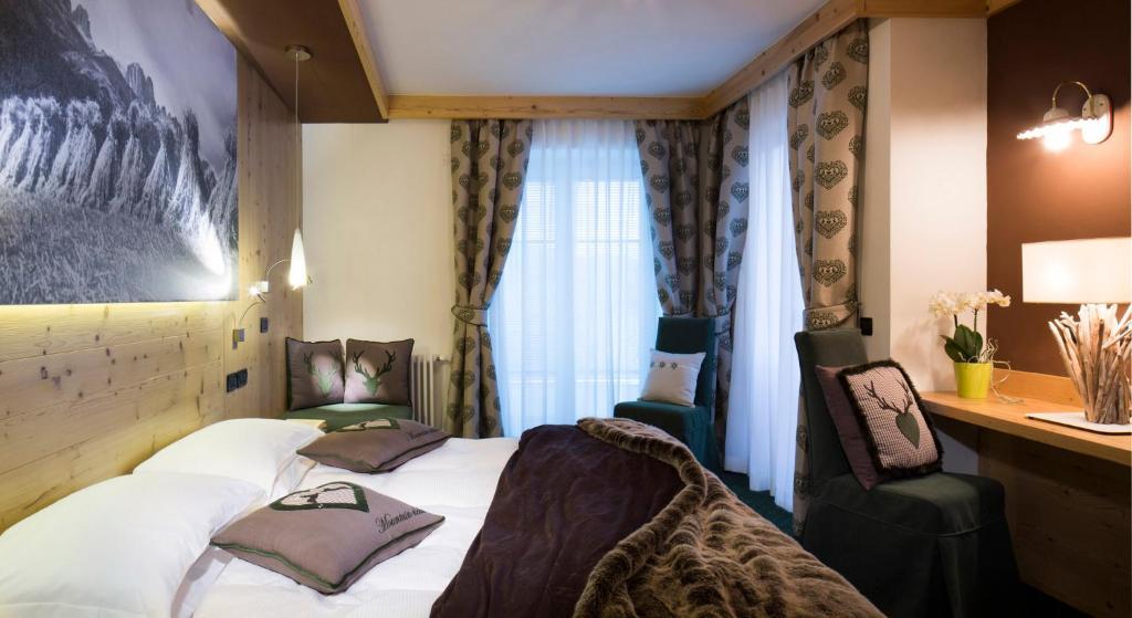 Hotel Chalet Sas Morin Pozza di Fassa Camera foto